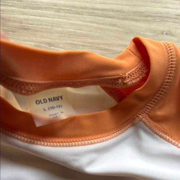 Old Navy Kids Rashguard “Can’t Stop the Waves” - Picture 2 of 7